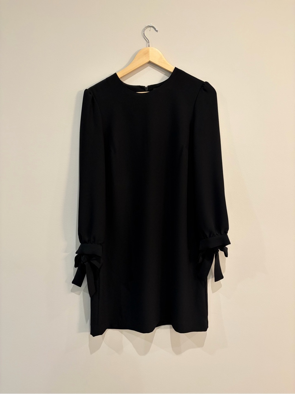 Banana Republic Black Long-Sleeve Shift Dress with Bow Cuffs